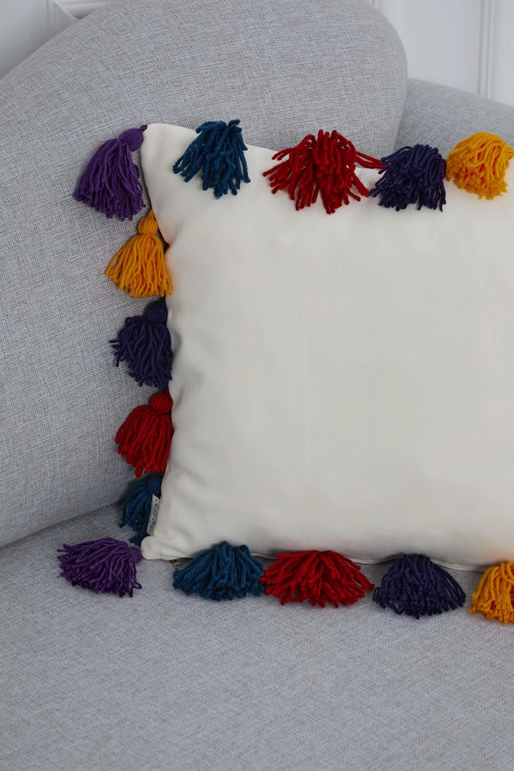 Boho Tasseled Throw Pillow Cover made from Knit Fabric, 18x18 Inches Elegant Throw Pillow Cover with Colourful Tassels on the Edges,K-280