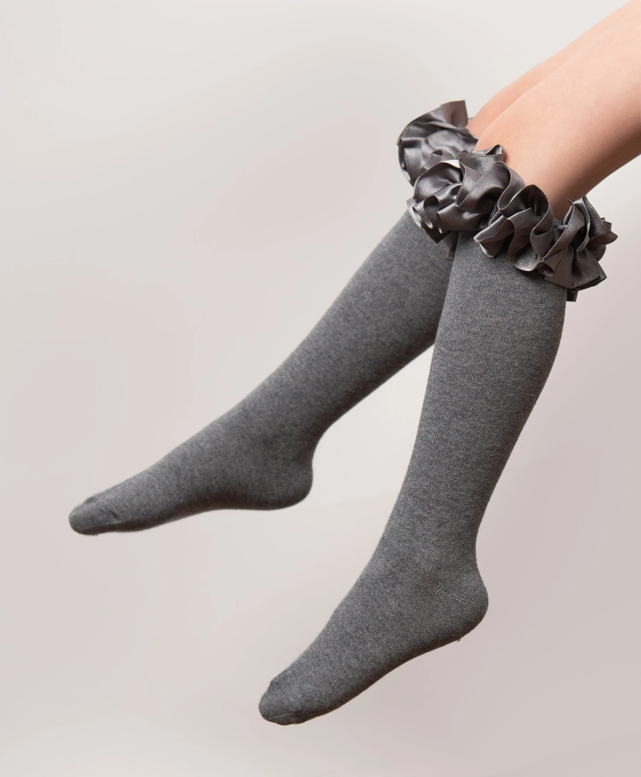 Caramelo Kids Grey Ruffle Ribbon Knee High Socks