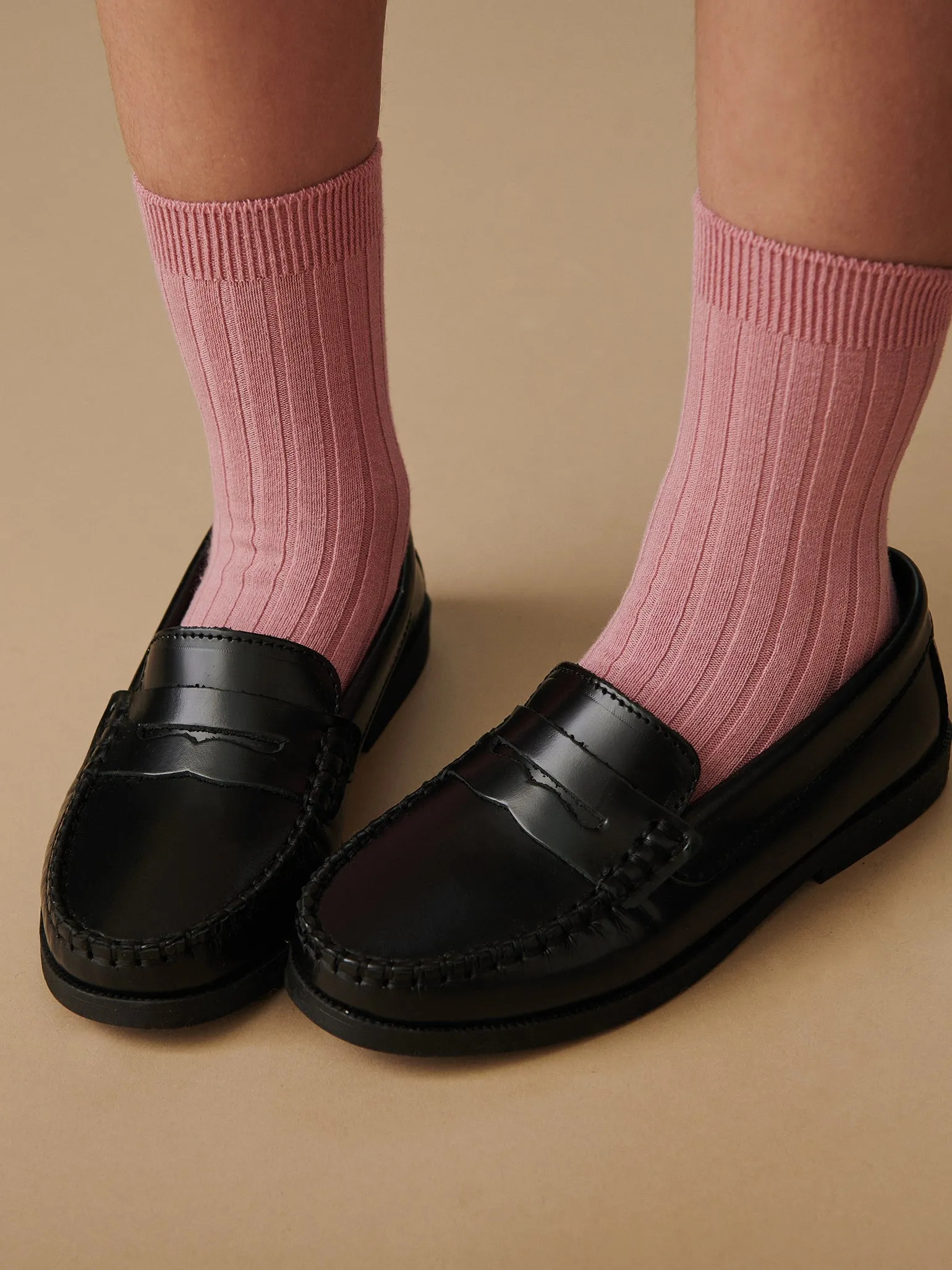 Dusty Pink Ribbed Short Girl Socks