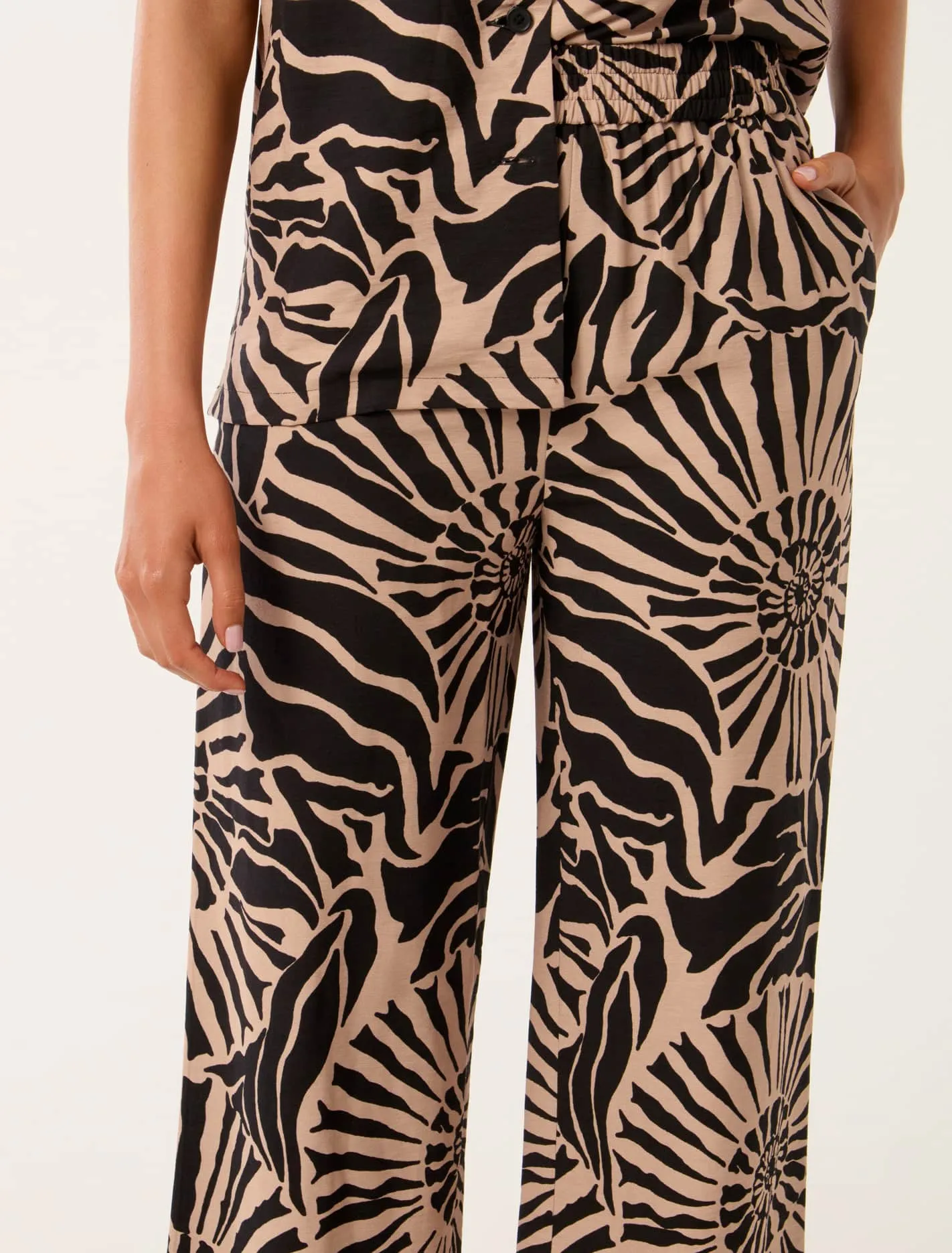 Ella Printed Elastic Waist Wide Leg Pants