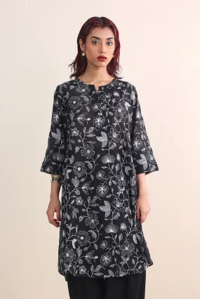 Fleur Amour Embroidered Kurta